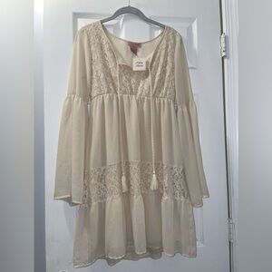 Lace crème flowy mini dress